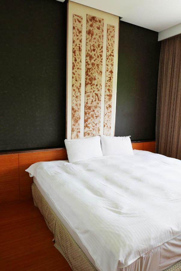 Zhi Da Craft Service Guest House Цаотун Экстерьер фото